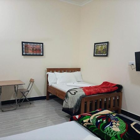 Chibuba Airport Accommodation Дар-ес-Салам Екстер'єр фото